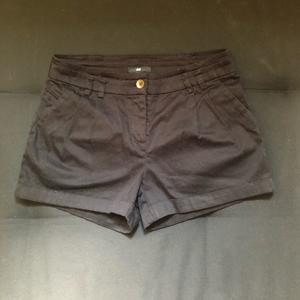 H&M shorts size 4